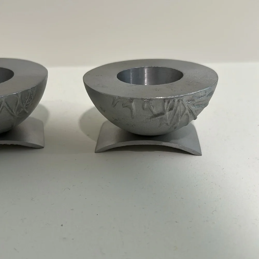 Mini candle tea light or votive holder silver metal sturdy​